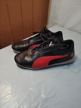 PUMA Scuderia Ferrari R-Cat  Low Top Lace-Up Sneakers Black Red Size 4.5